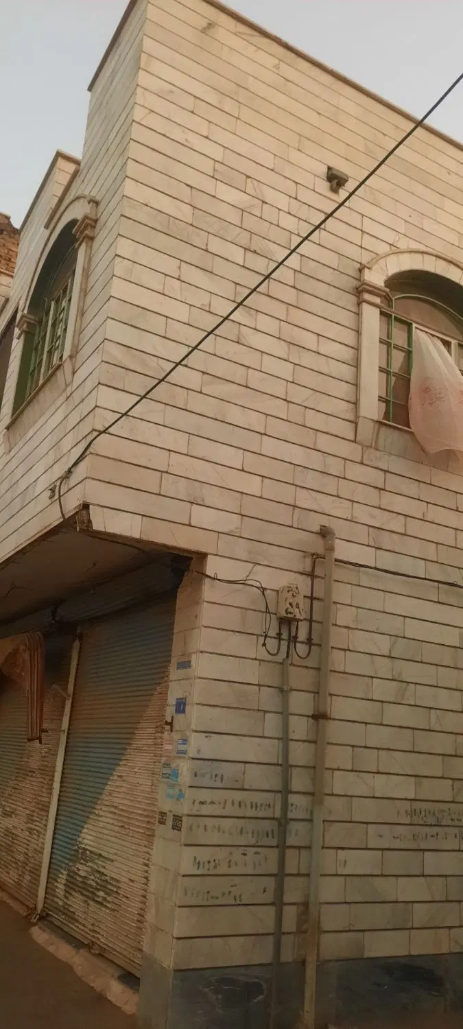 ساختمان دربستی 130متری