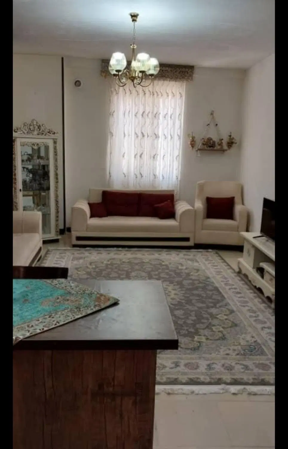 آپارتمان صدرا بناسازان یک خوابه