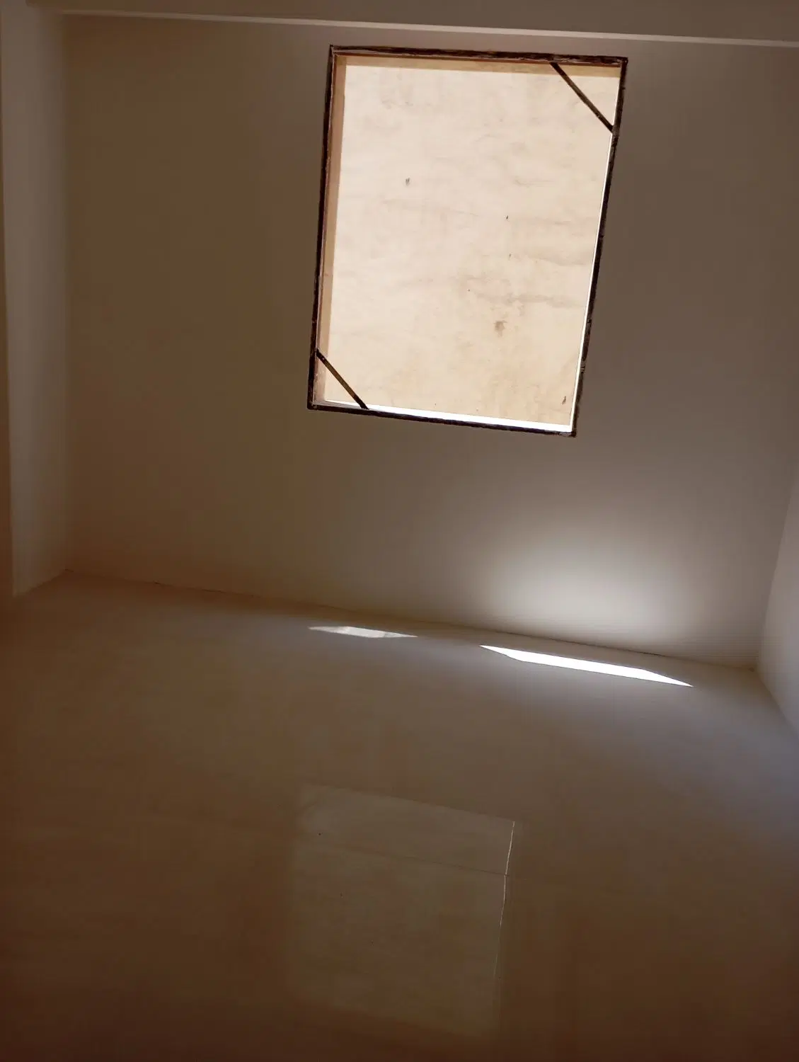 آپارتمان ۱۴۵ منری