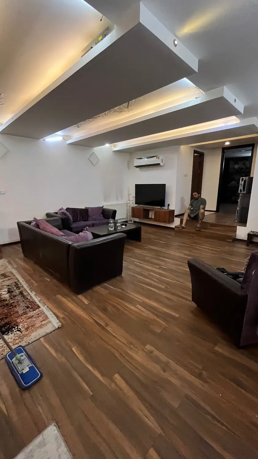 اجاره ویلایی زیر زمین ۱۹۰متر تک خواب گلخانه ای