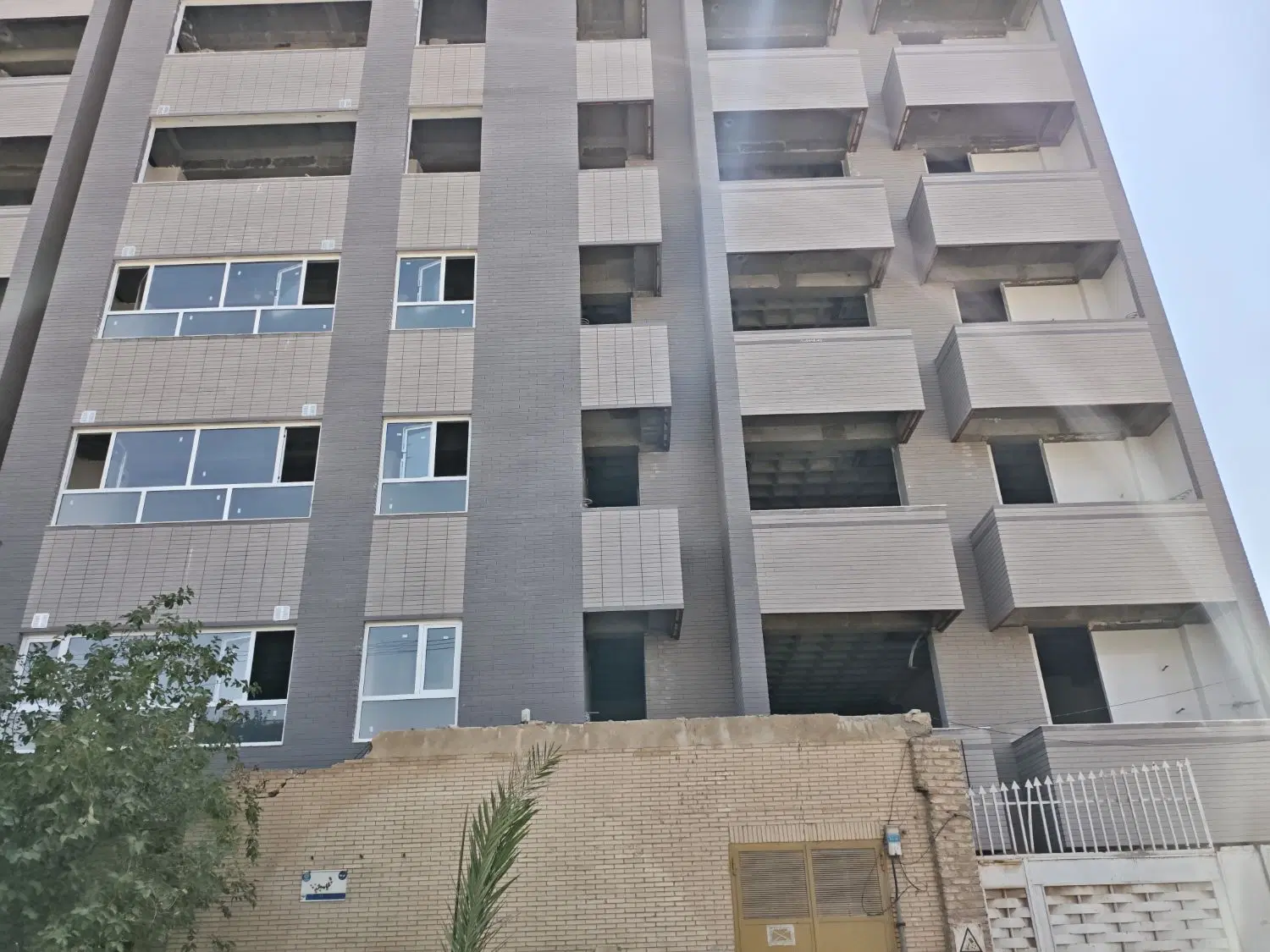 آپارتمان سه خواب صفر بلوار جمهوری