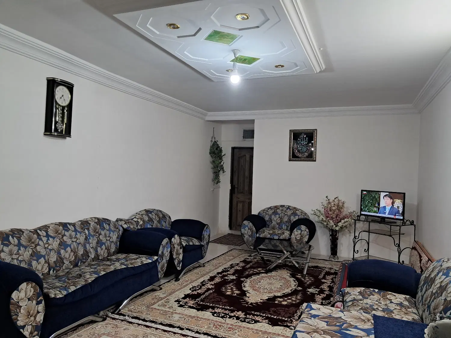 آپارتمان ۸۳ متری وحید ۱۵