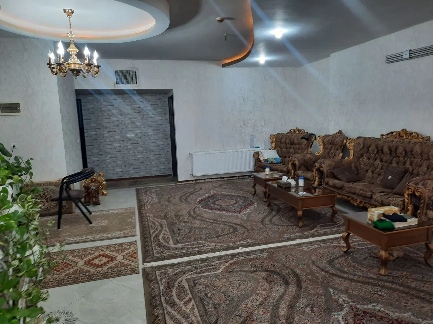 آپارتمان سند دار ۱۱۸متر حاشیه خیام ۴۶