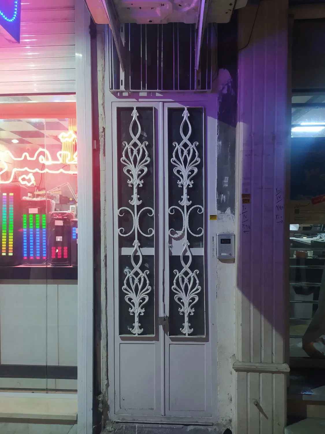 اجاره واحد تجاری