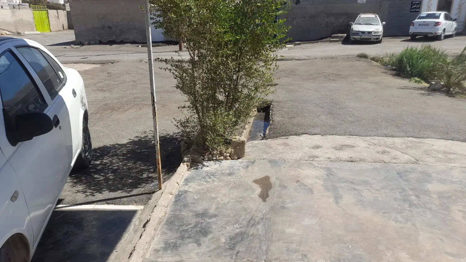 یک باب منزل برای فروش همرابامغازه
