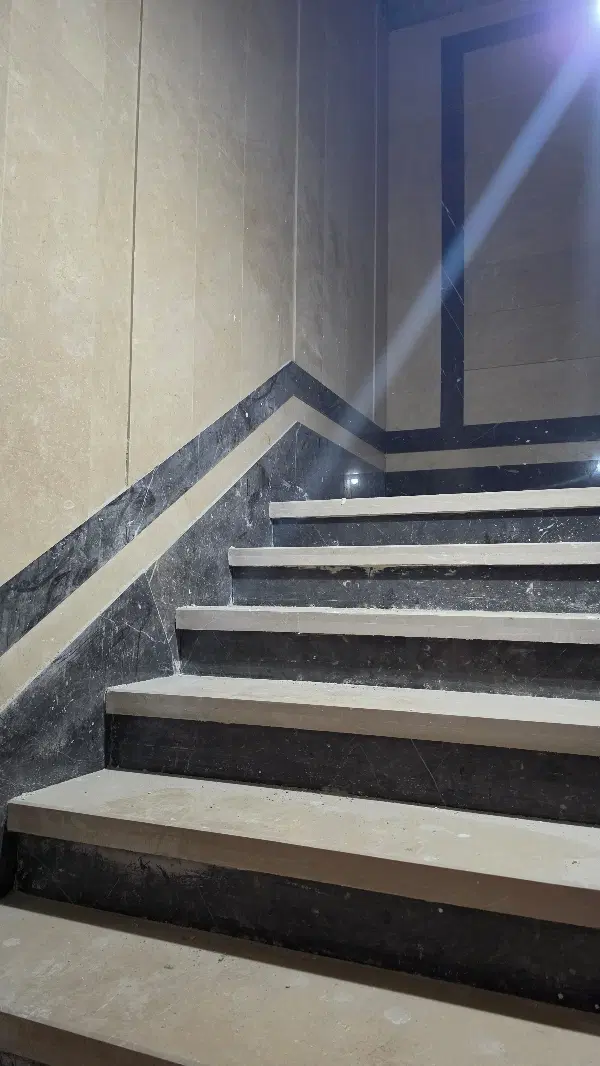 آپارتمان ۱۱۰ متری میدان ۱۳آبان