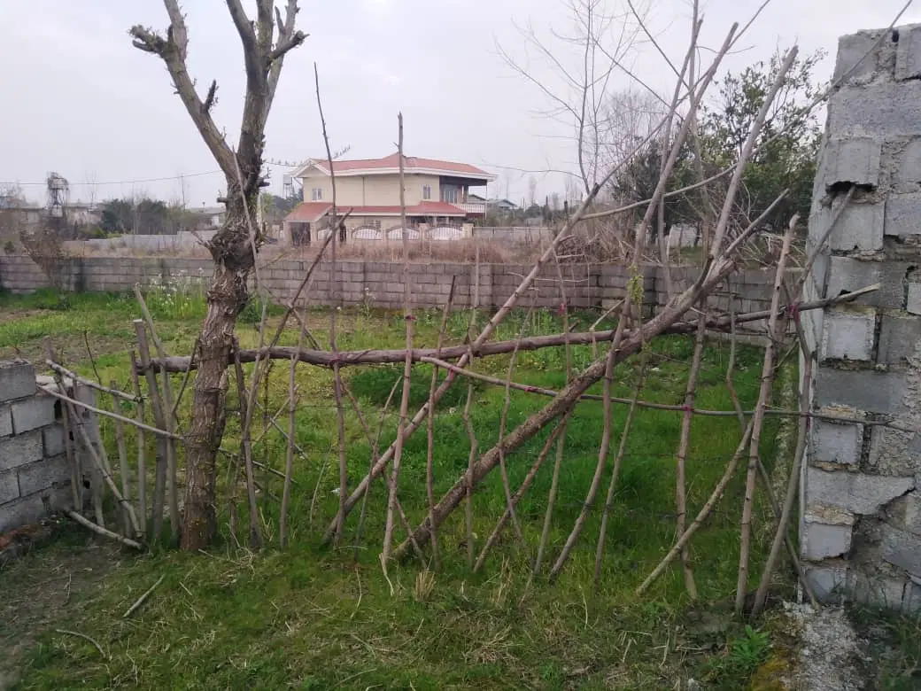 زمینی به متراژ ۲۵۷متر واقع درکیلومتر ۵نمک آبرود