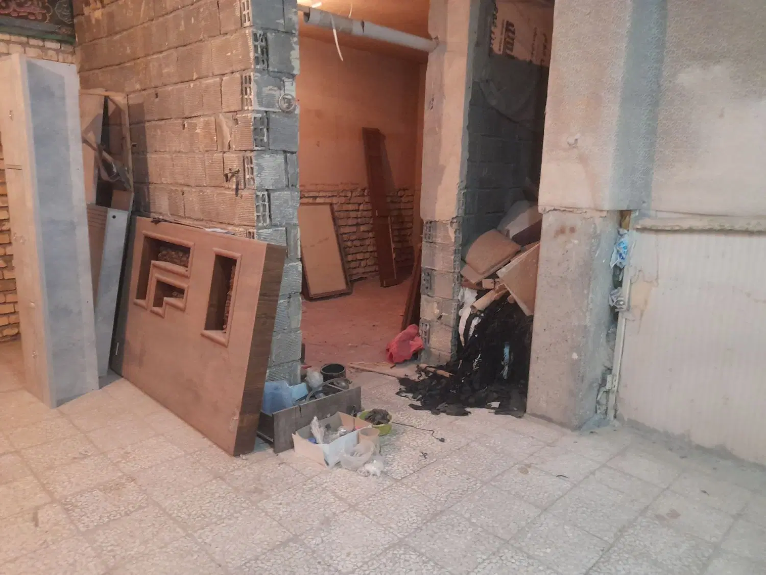 اجاره کارگاه رهنان انبار خ امام رضا