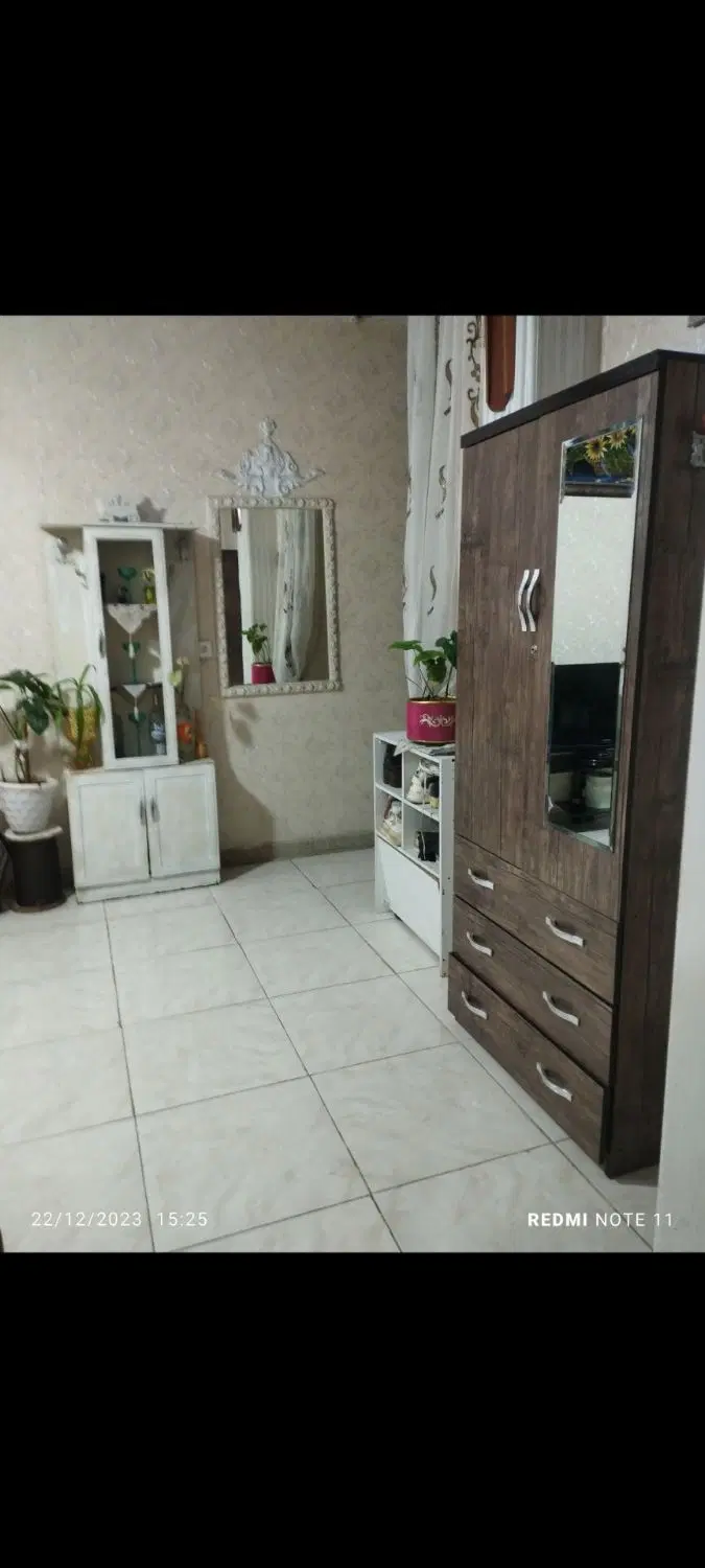 واحد  ۶۰ متری