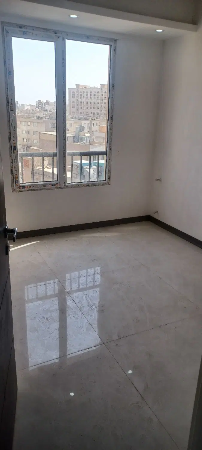 آپارتمان کلیدنخورده