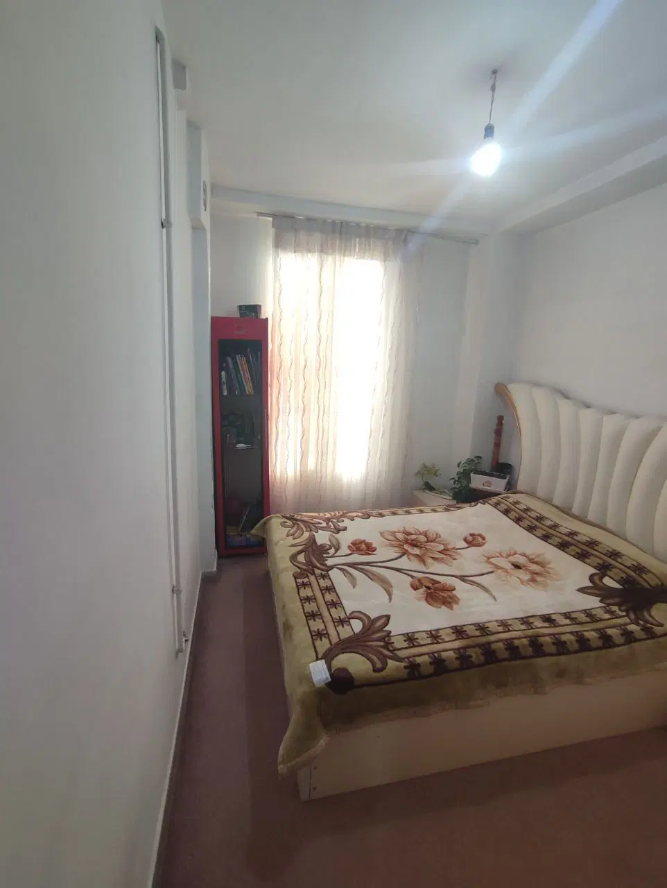 ۱۰۰ متر فول امکانات واحد رو به خیابان غرق در نور