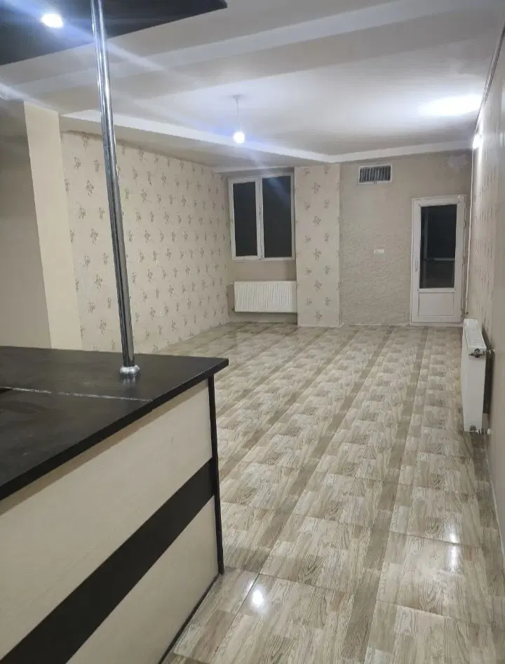 طبقه اول شهرک گلستان سنددار بدون وام