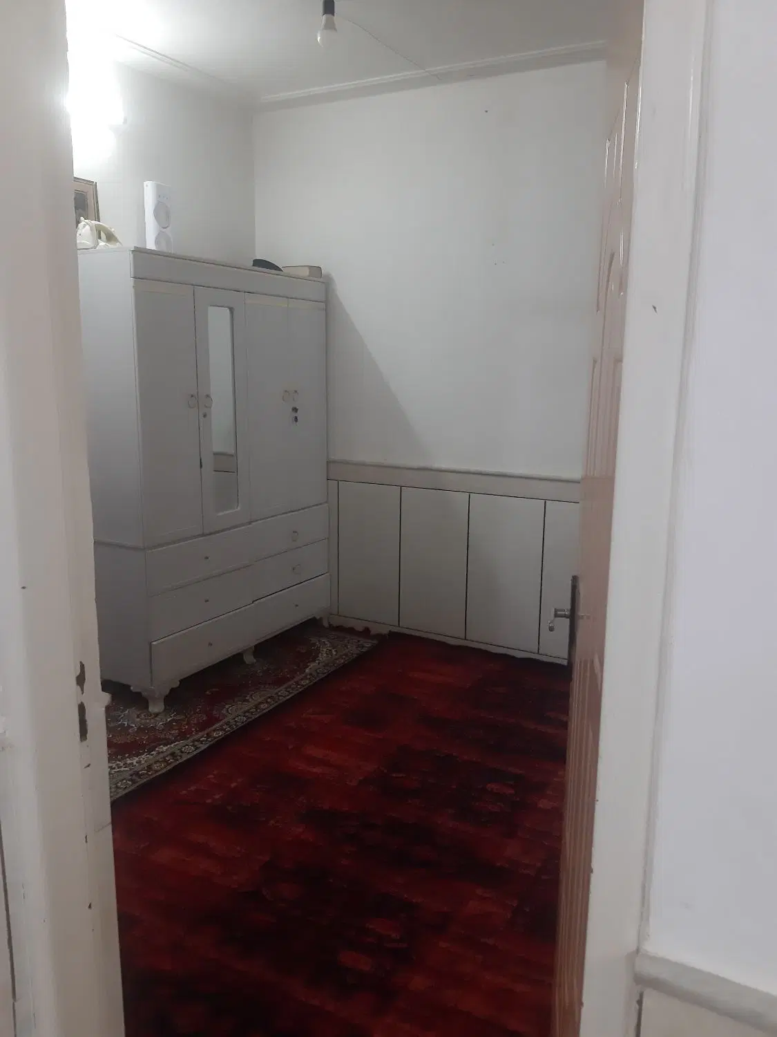 همکف فقط اتباع