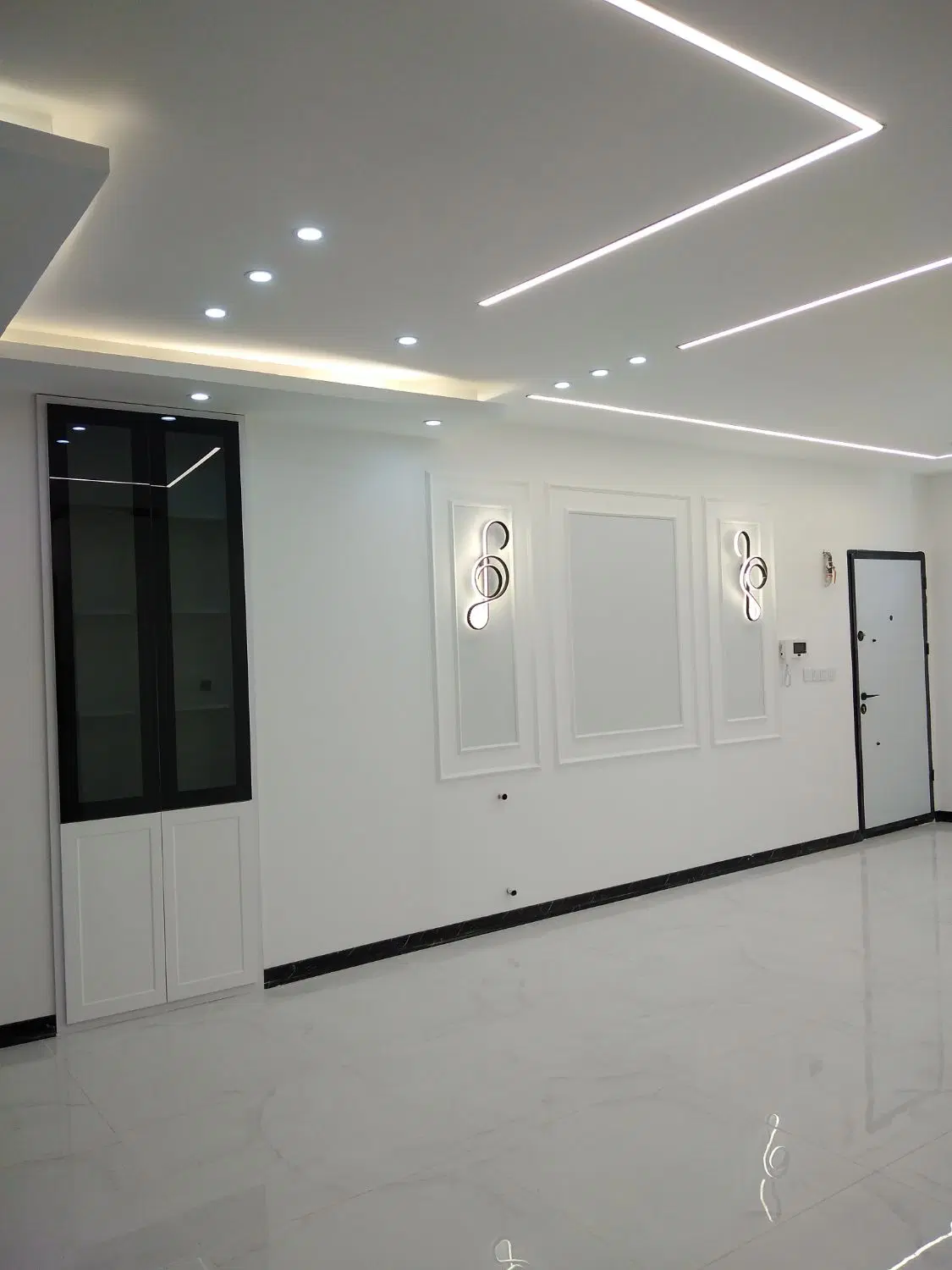 آپارتمان110متری همکف راه جدا، پارکینگ اختصاصی