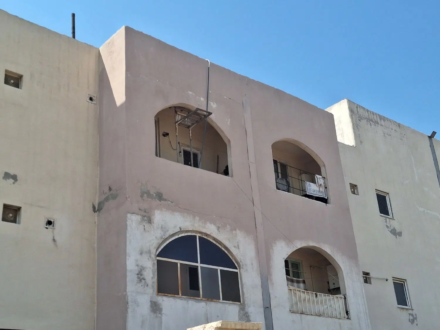 خانه مسکن مهر نوروز آباد طبقه ی اول