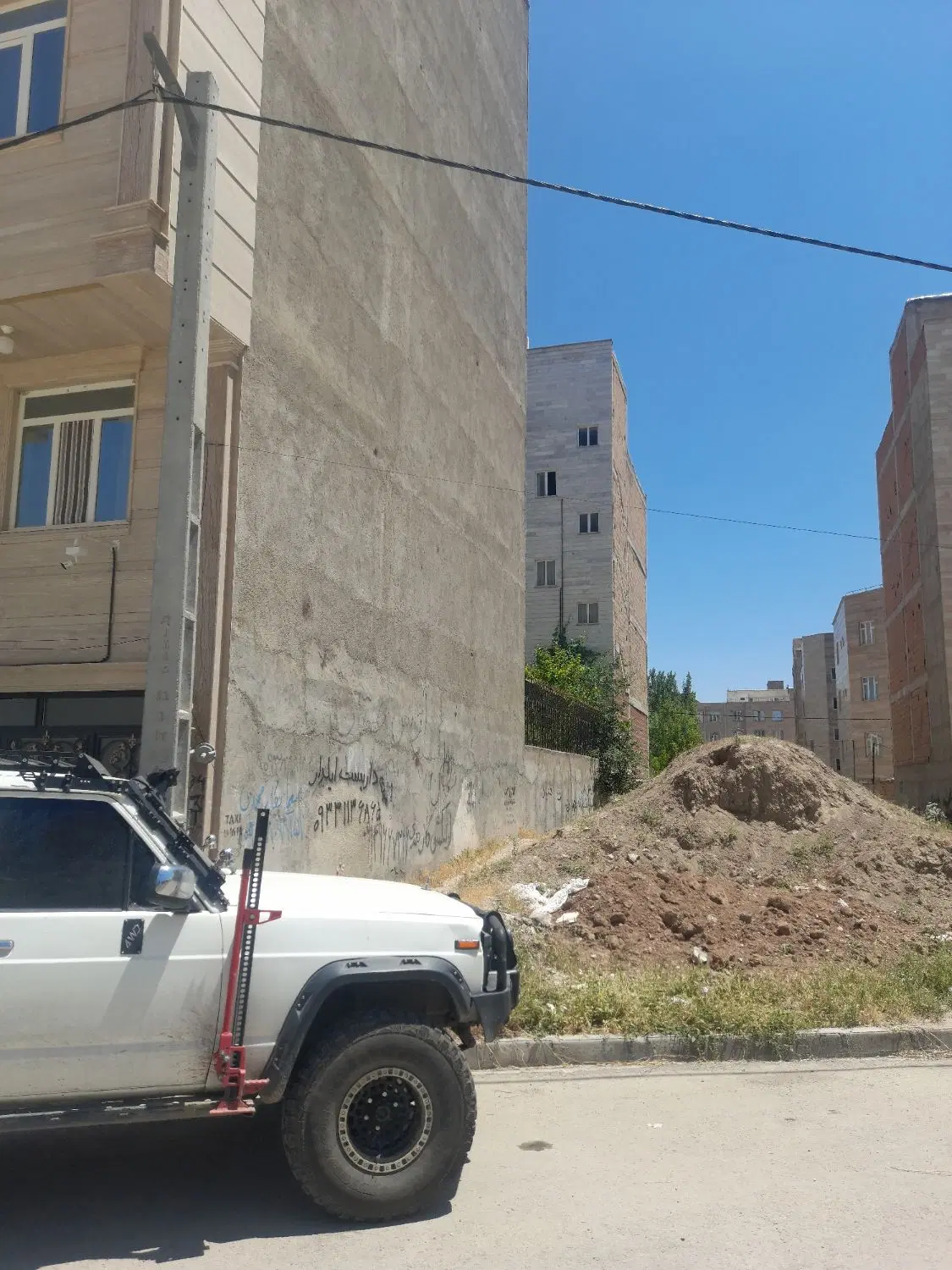 زمین کارشناسان ساحلی برخیابان گلسار شمالی.توافقی