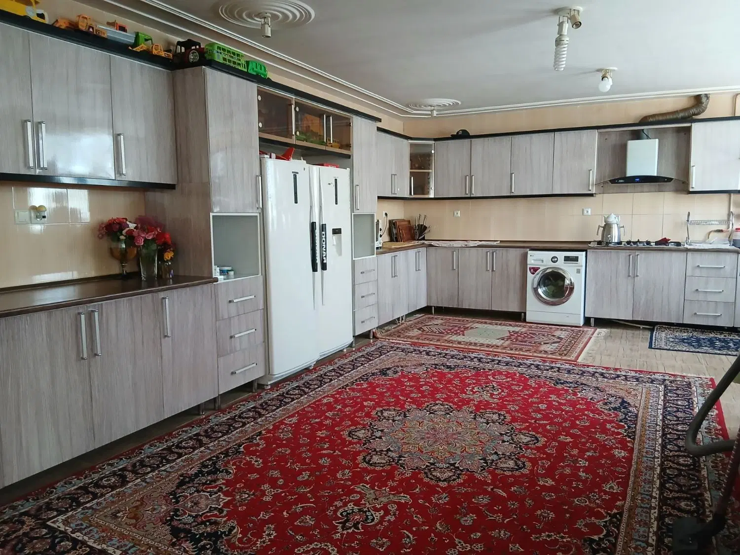 کلا همکف و دو طبقه تک واحدی هست