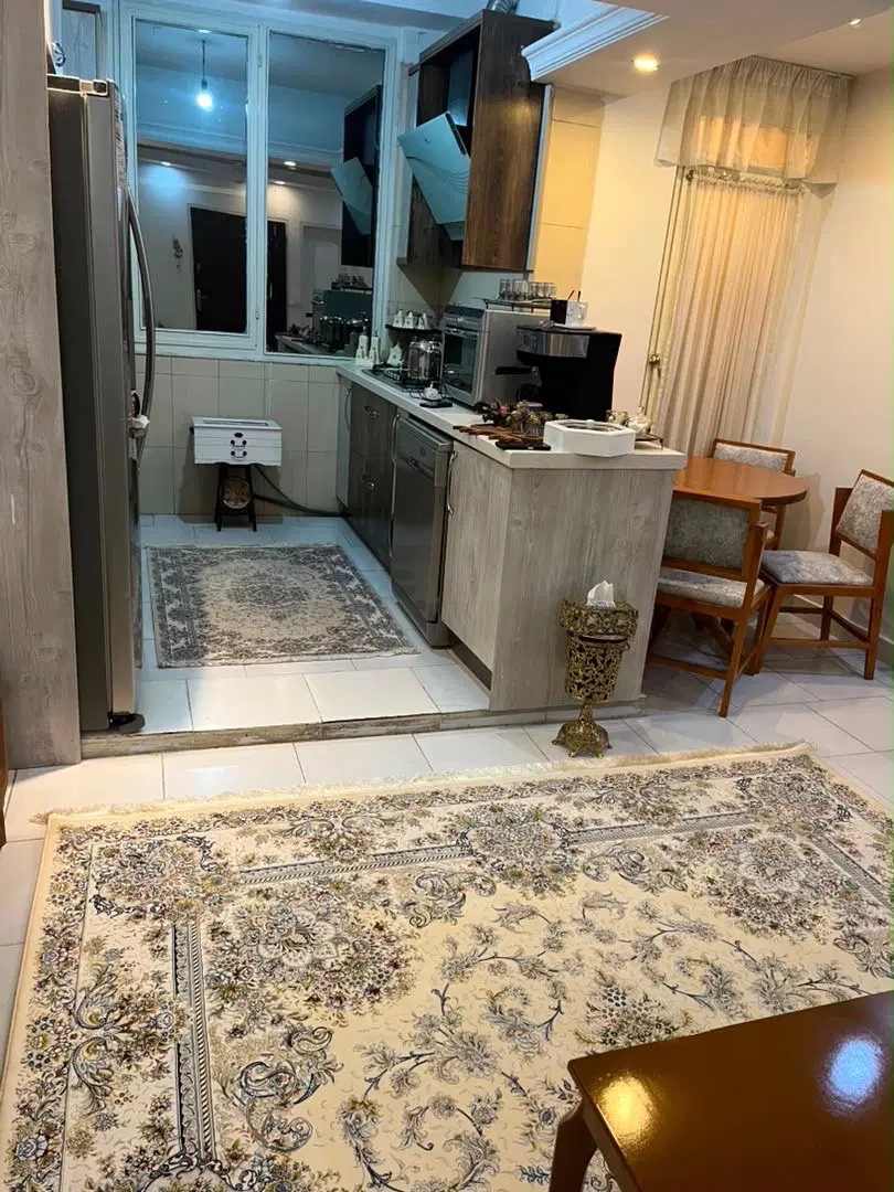 اجاره ۶۰ متری