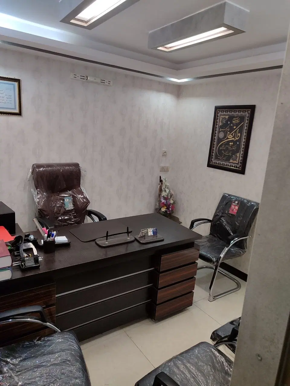 اجاره ی یک اتاق از دفتر وکالت