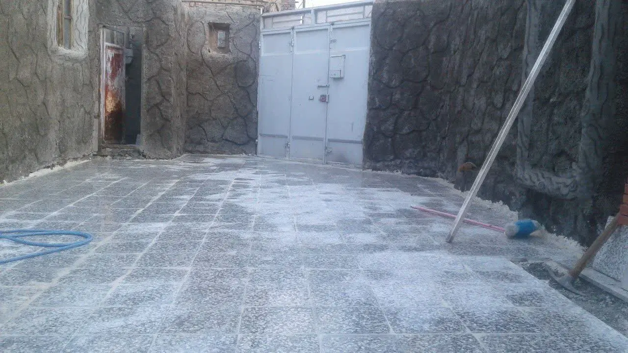 فروش منزل مسکونی فقط هزینه زمین خیابان جی