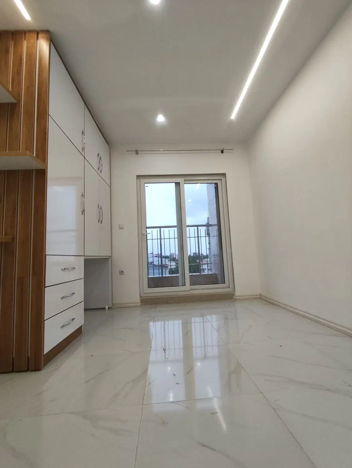 اجاره واحد ۱۰۶ متری نوساز _ بلوار مهندس دهگان