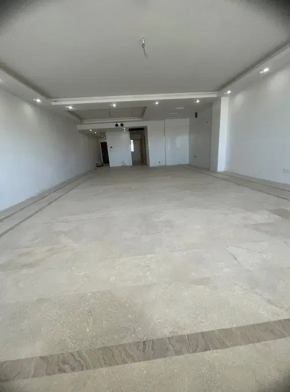 واحد ۱۳۰ متری تاپ لوکیشن