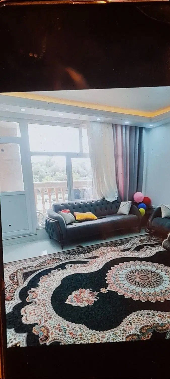 آپارتمان طبقه اول