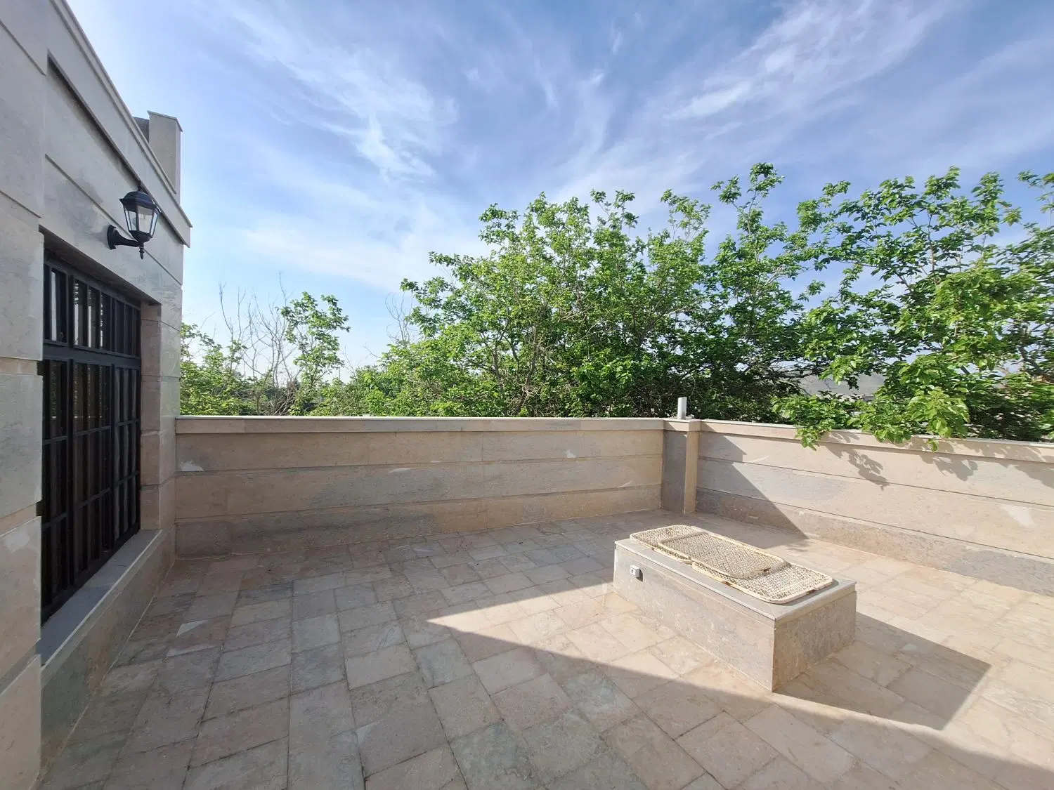 عمارت لوکس فراز