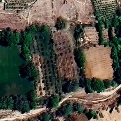 ۴۰۰ متر زمین باغ