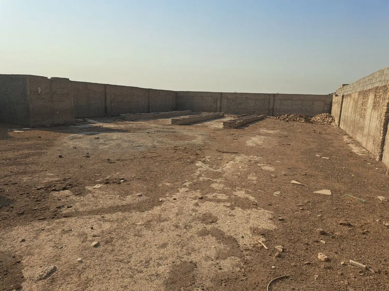 چهاردیواری 555متری روستای ولی آباد خیابان ستاری