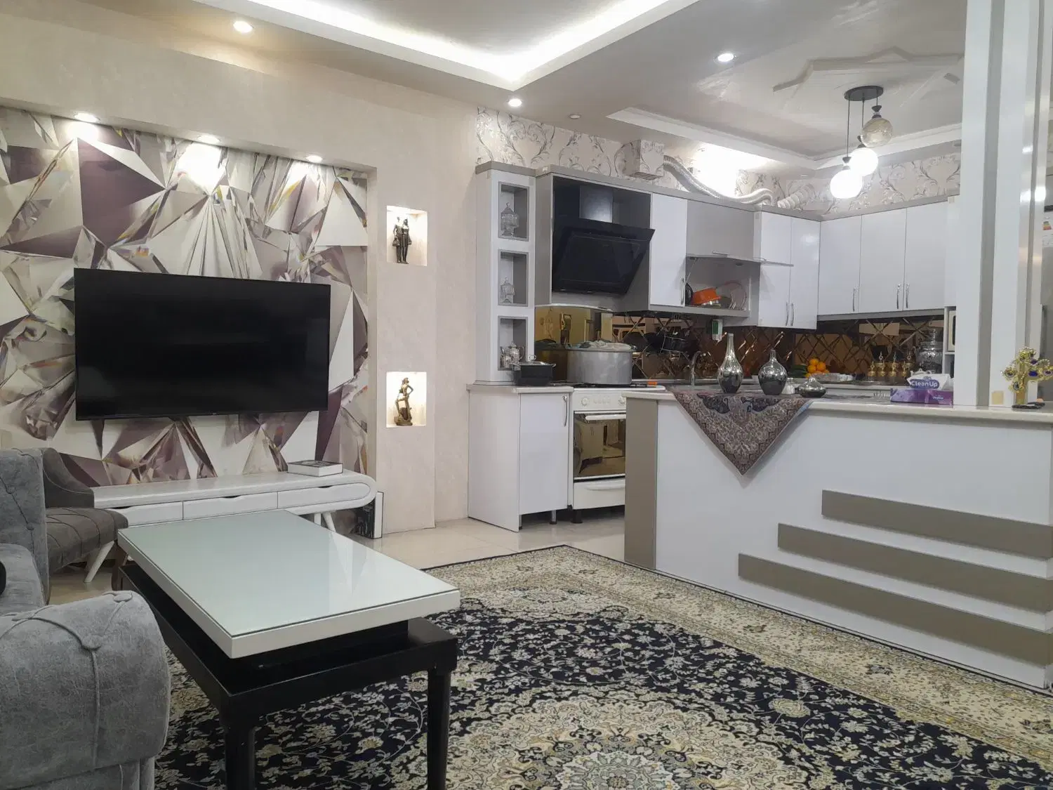 باسلام خونه ویلایی شمالی درشاهنامه
