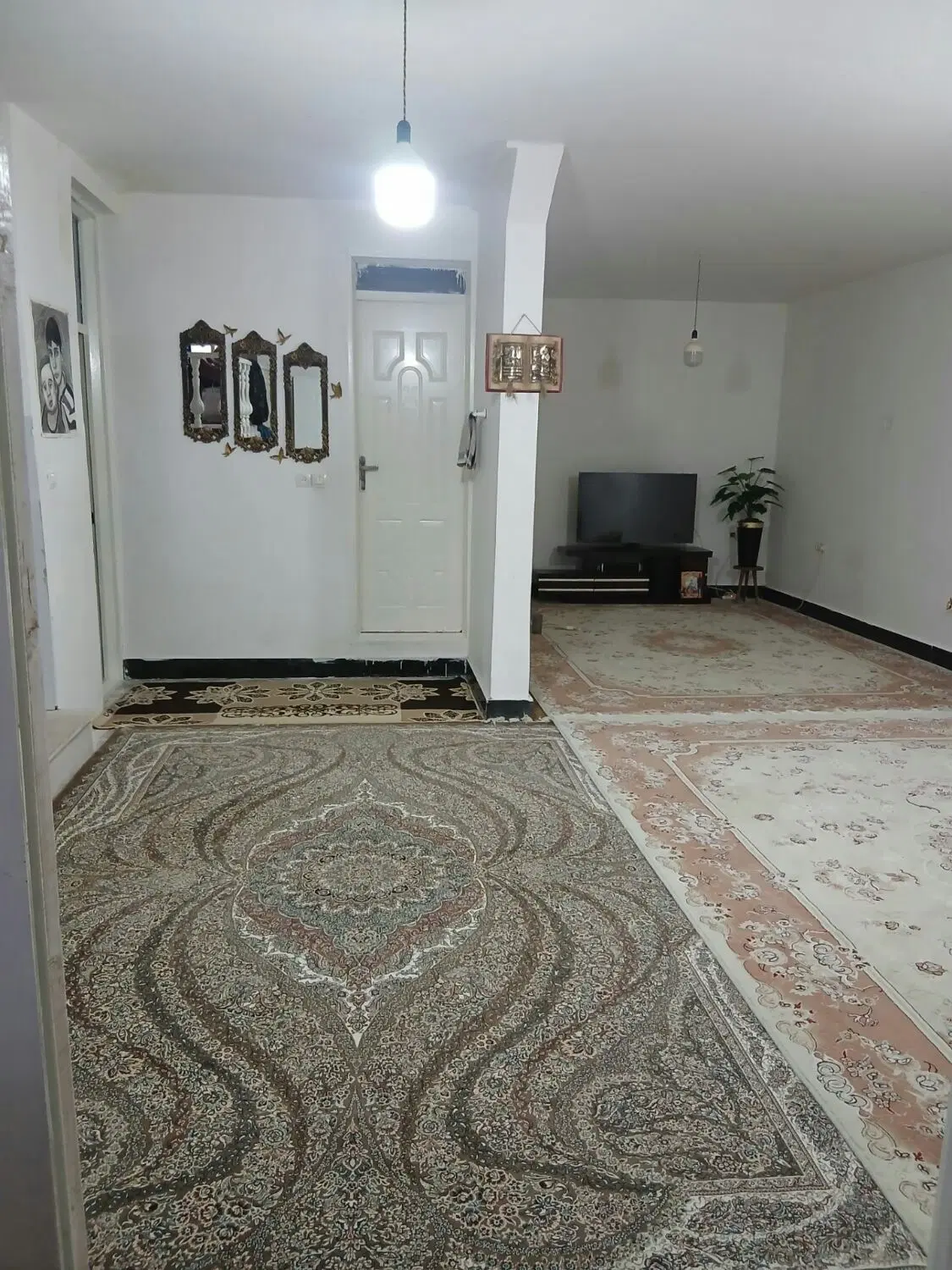 فازه دو خیابان خوارزمی نبش فروشگاه بیگی