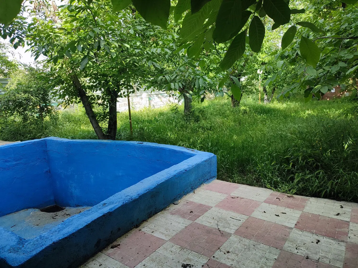 فروش باغ داخل شهر مناسب جهت کسب و کار