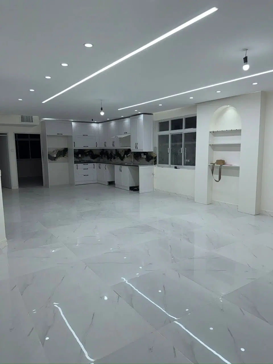 اجاره واحد۱۰۵متری