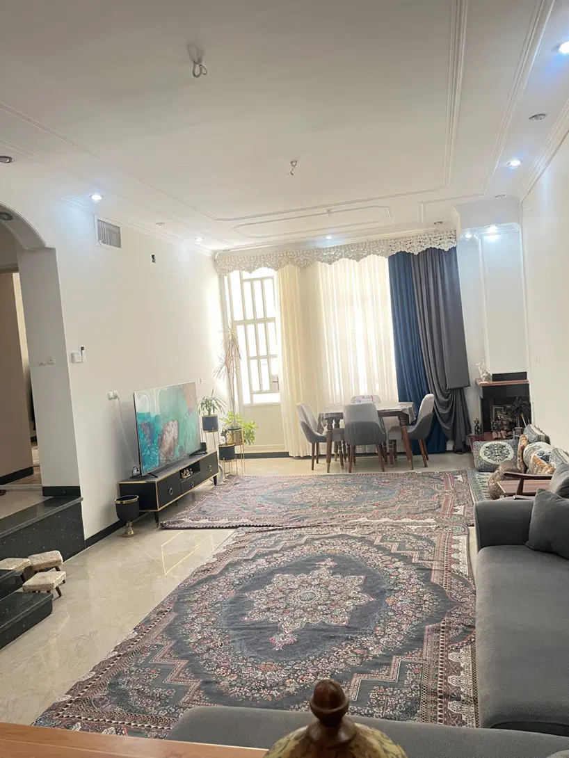 منزل سه طبقه _۱۵۳متر_معراج شهید قندی