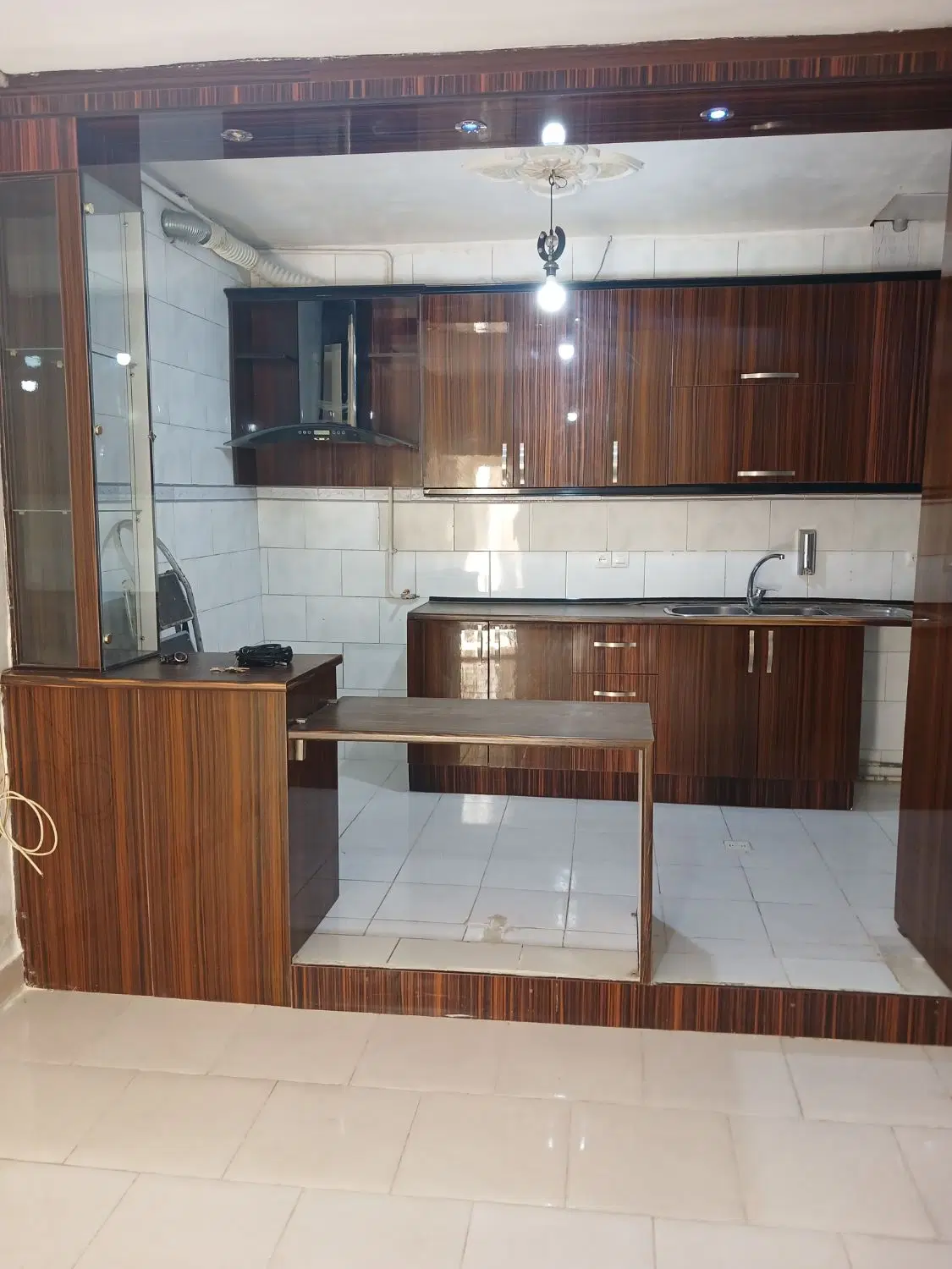 ویلایی حیاط دار