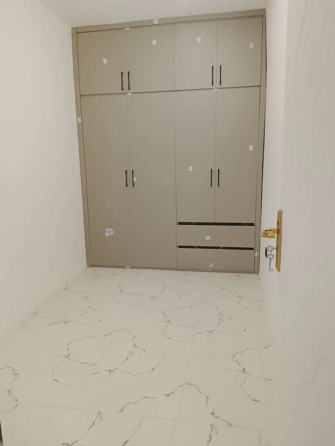 آپارتمان ۸۵ متری پارکینگ اختصاصی