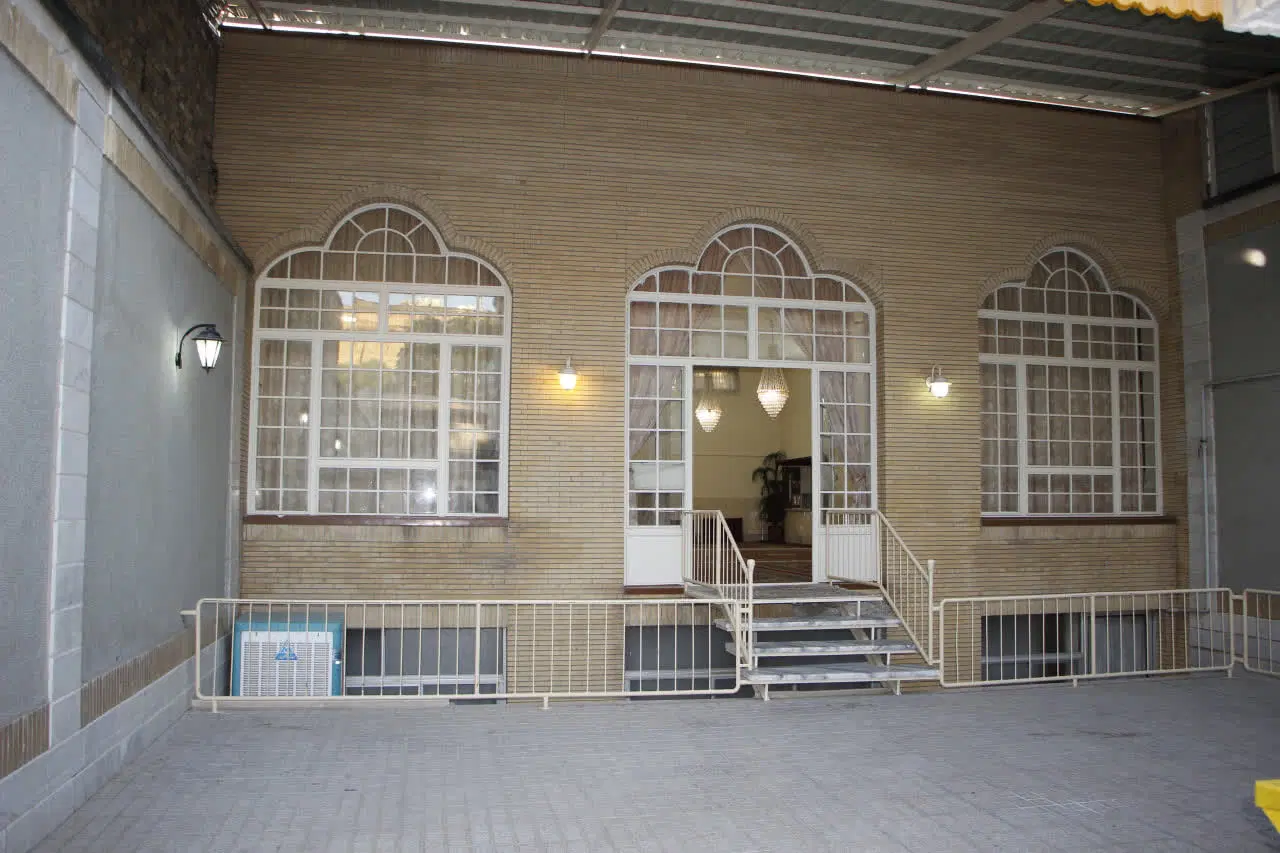 دوسالن جهت کار آفرینان