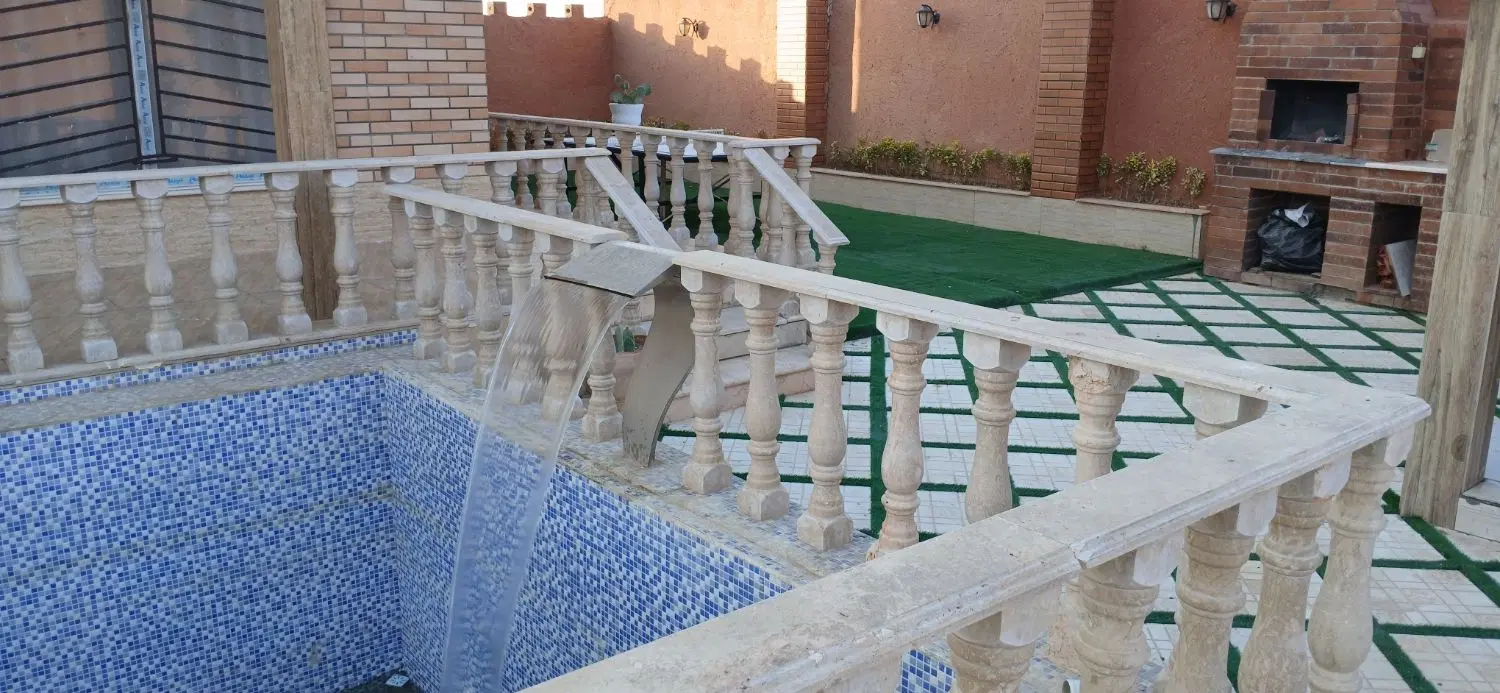 باغ اصفهانک ۶۰۰ متری چریان