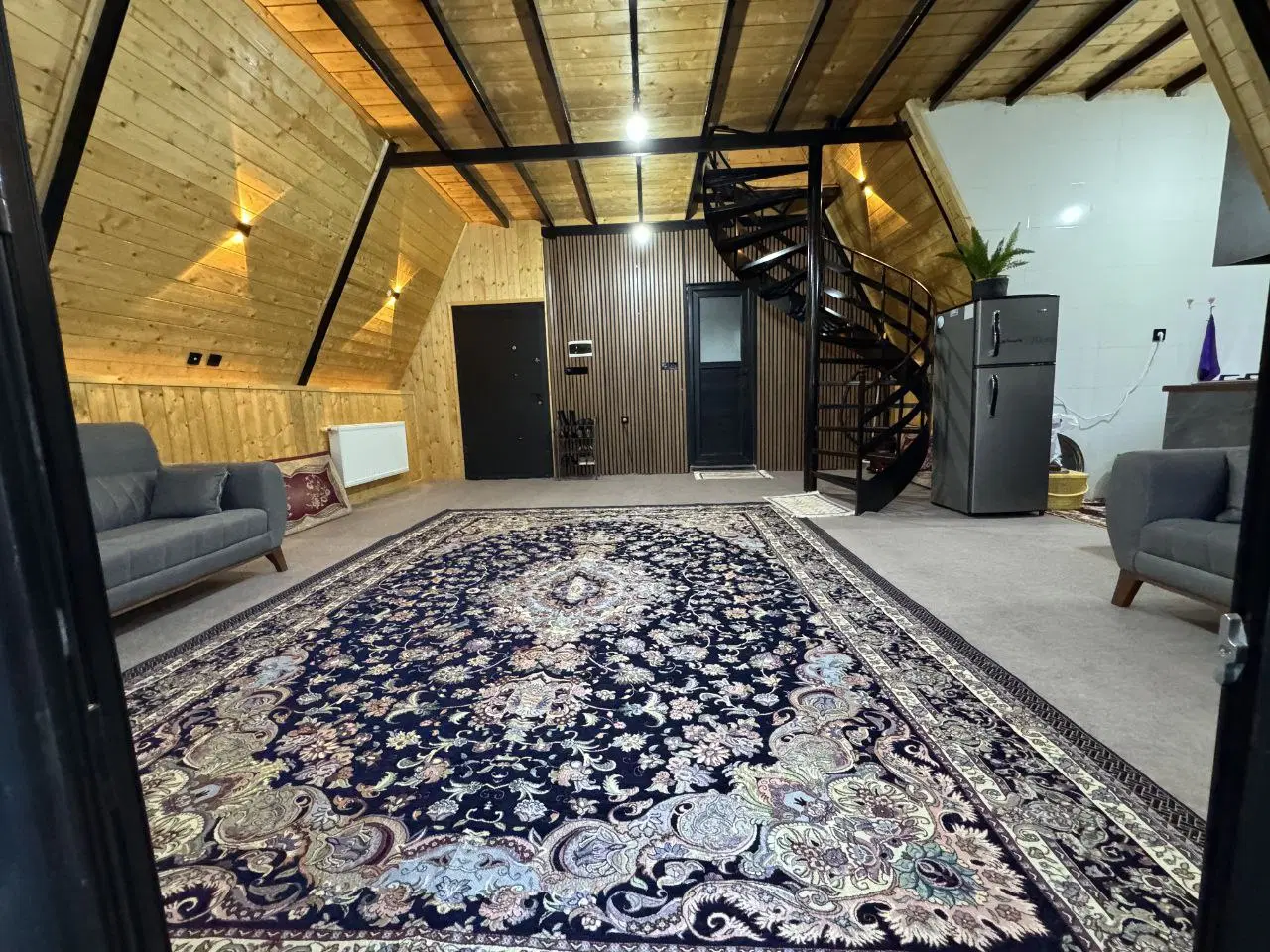 اجاره روزانه کلبه سوئیسی