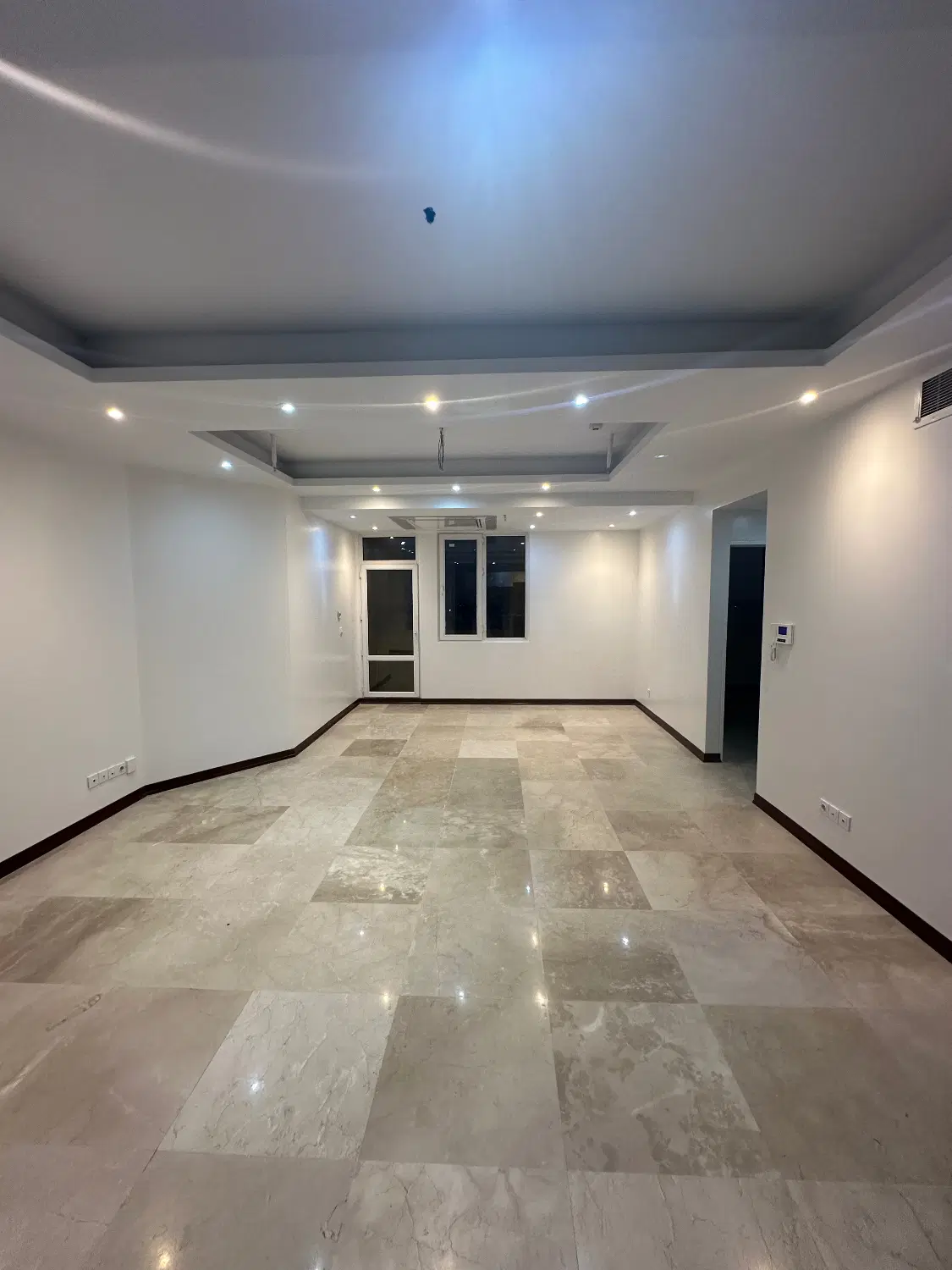 ۶۵ متر _ فول امکانات _ فردوس شرق