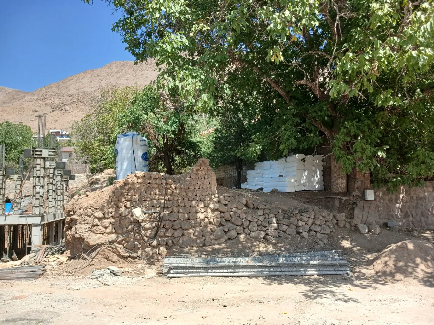 ۳۳۶ متر زمین آئینه ورزان