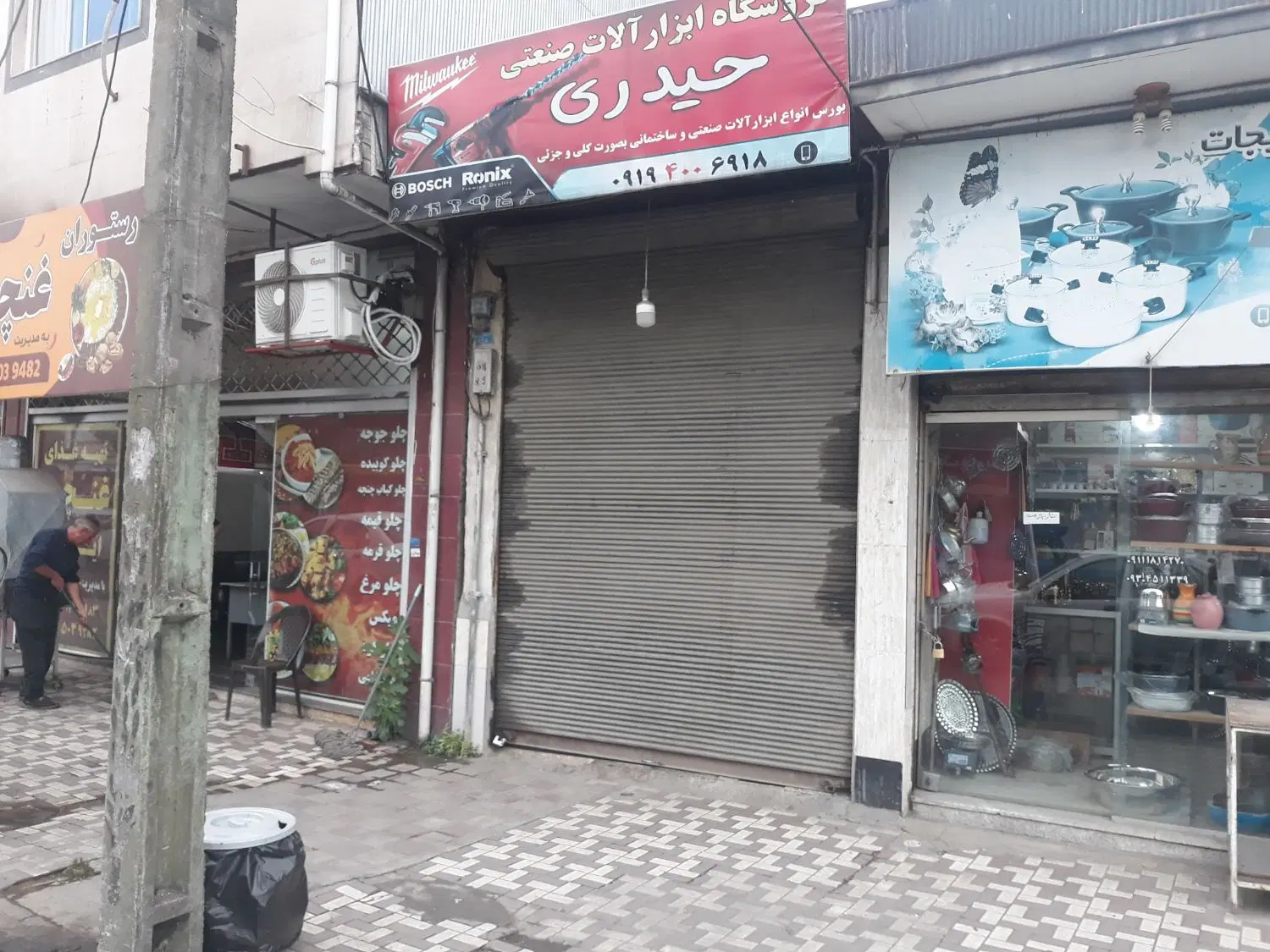 اجاره مغازه ۱۴متری درخیابان امام خمینی صومعه سرا