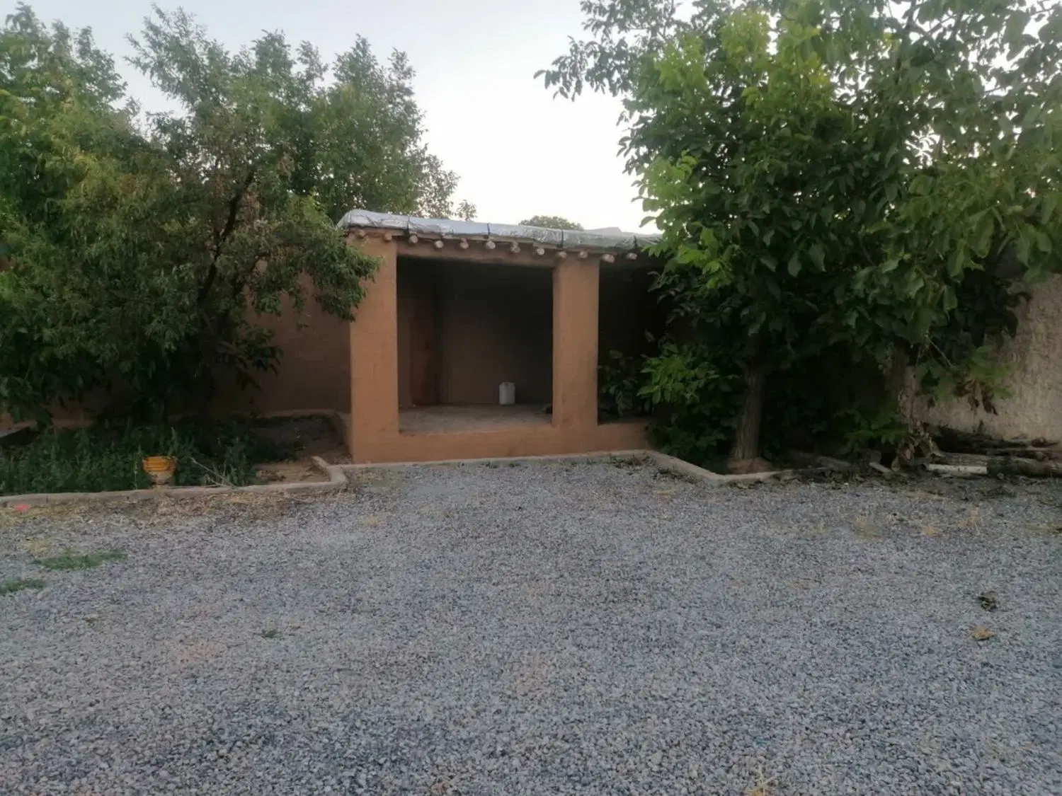 خونه باغ نیمه آماده با سوئیت