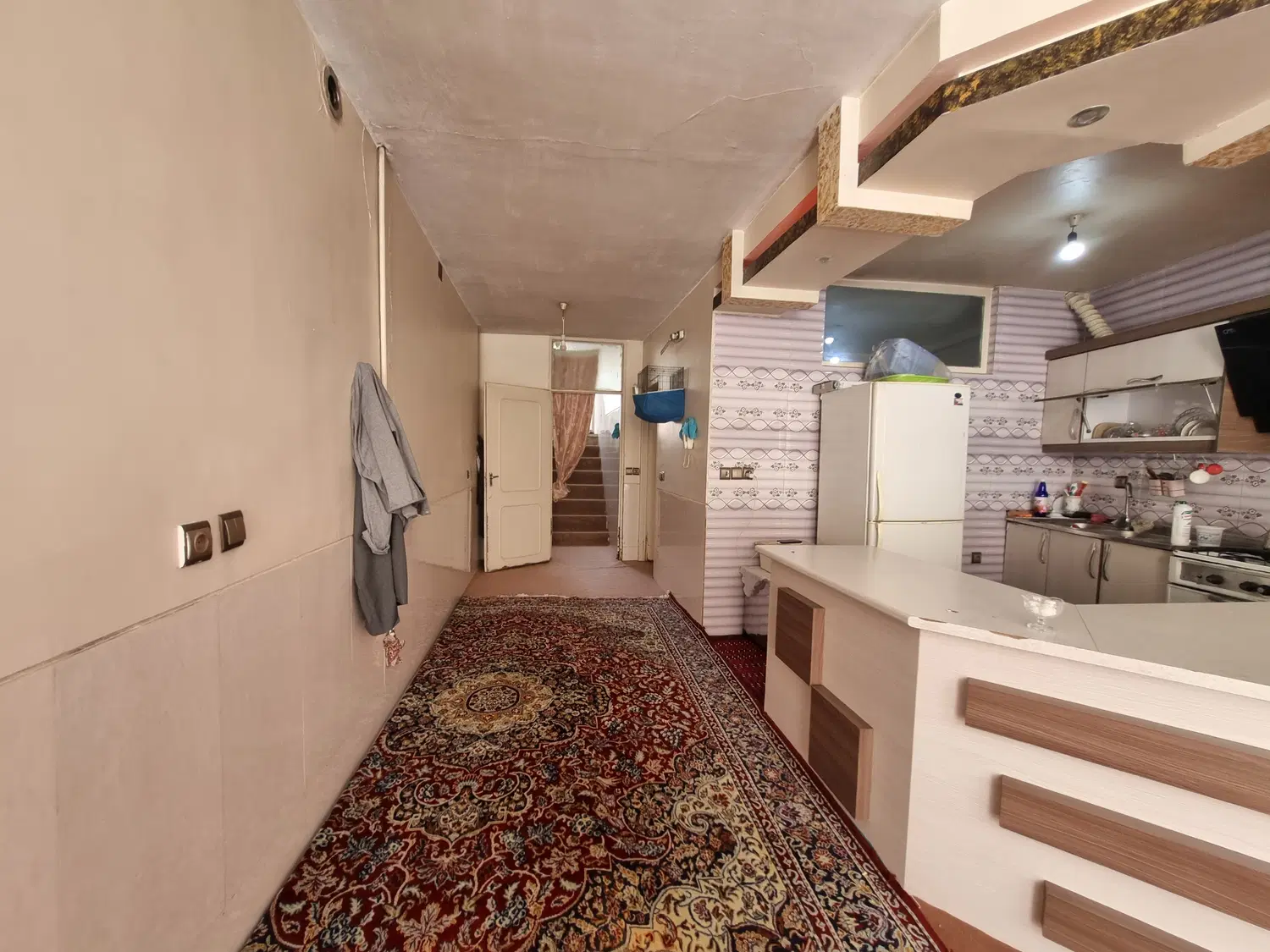 ساختمان مسکونی دو طبقه