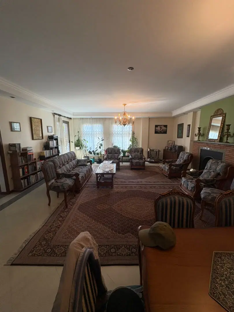 دیباجی جنوبی ۱۷۰ متر ۳ خوابه فول ۲ پارکینگ