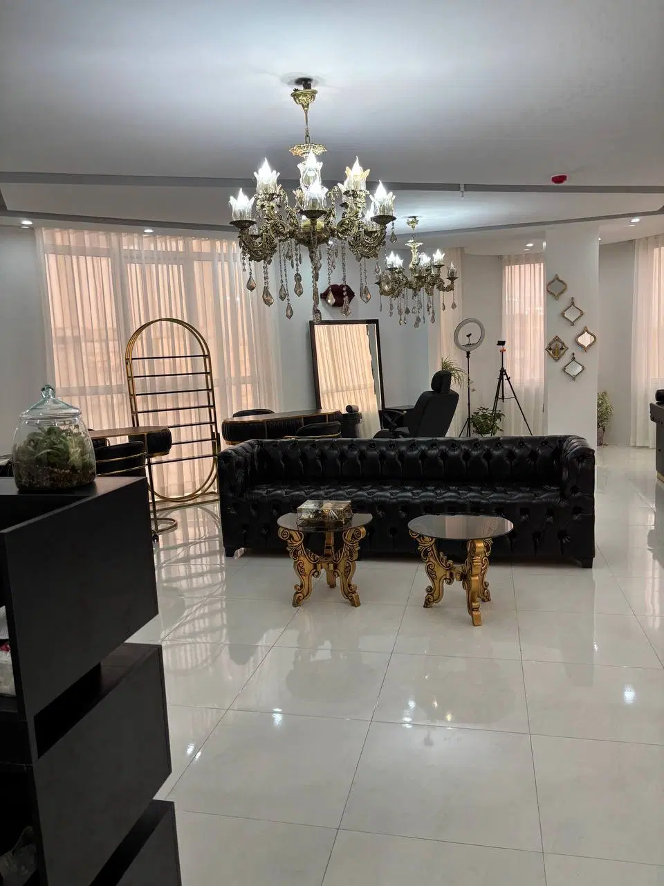 همکاری در لاین مژه وناخن