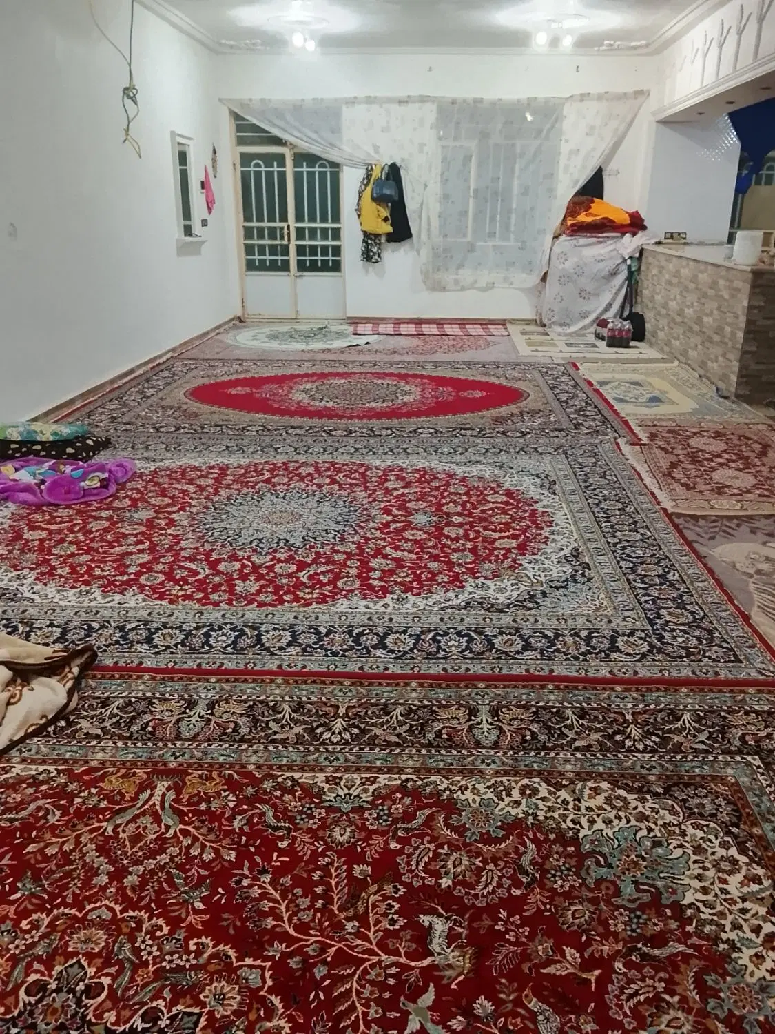 فروش یک باب منزل مسکونی