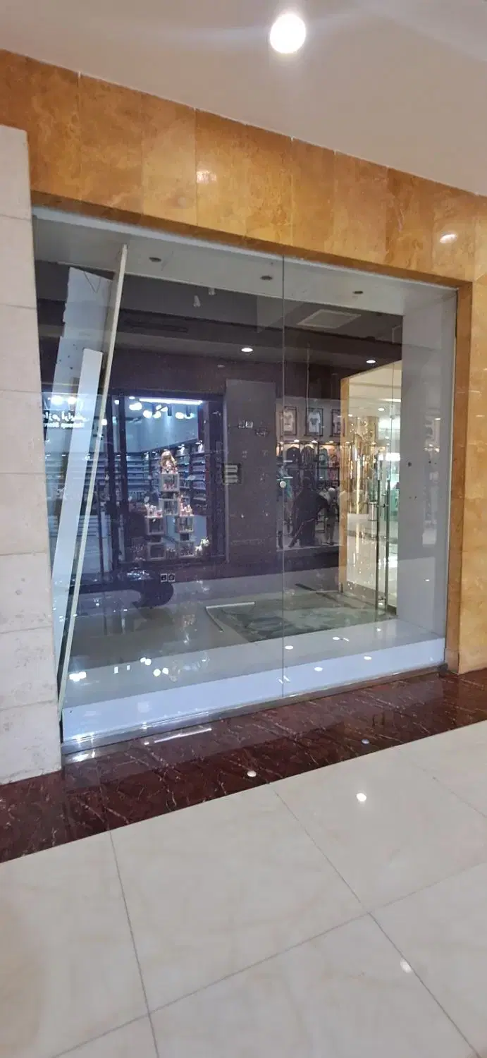 اجاره مغازه دو نبش در بهترین لوکیشن پاساژ ارمان