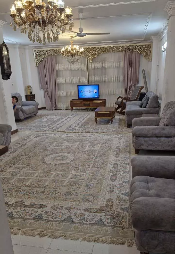 پنت هوس خانه آپارتمان ۱۳۵ متری